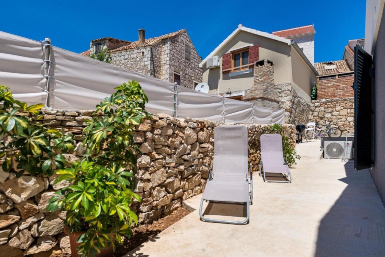 Rural House Pikola With Sea View On Vis Island Βίλα Komiža Εξωτερικό φωτογραφία