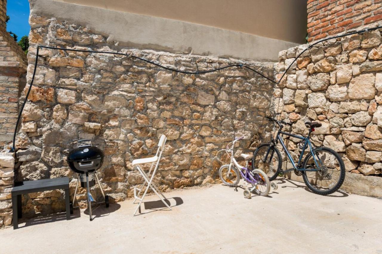 Rural House Pikola With Sea View On Vis Island Βίλα Komiža Εξωτερικό φωτογραφία